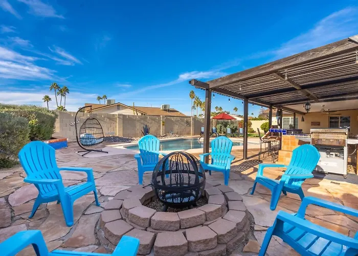 Scottsdale Oasis Pool & Game Ferienhaus